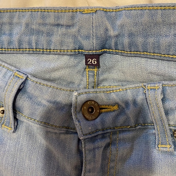 Carmar Crop Jeans (26) - Picture 3 of 5